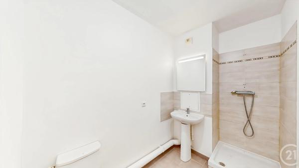 Appartement à vendre  4 pièces - 72 m 2   AUBERVILLIERS  - 93