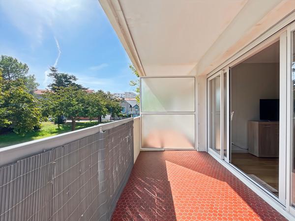 T2 proche mer avec vue forêt