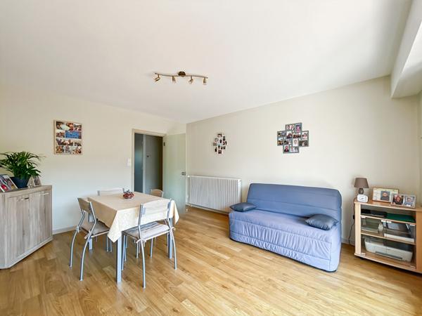 T2 proche mer avec vue forêt