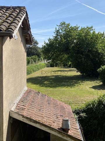 Tournus (71700) Tournus au calme : Deux maisons à rénover + terrain constructible