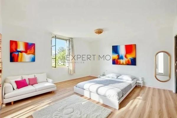 Tournus (71700) Tournus au calme : Deux maisons à rénover + terrain constructible