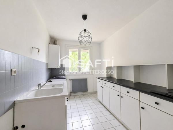 Appartement familial lumineux avec balcon, ascenseur et parking
