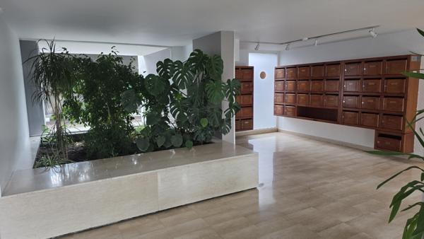 APPARTEMENT T2 bis - COURS DE LA LIBERATION