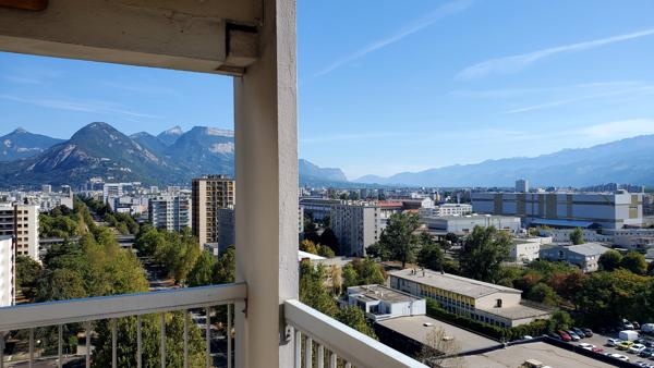 APPARTEMENT T2 bis - COURS DE LA LIBERATION