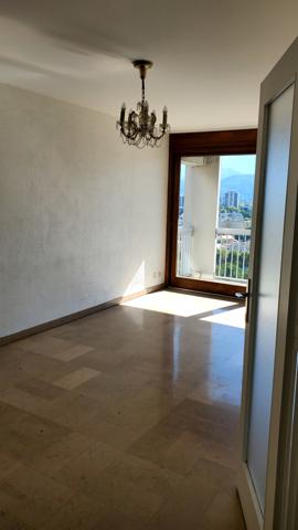 APPARTEMENT T2 bis - COURS DE LA LIBERATION