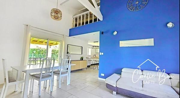 Maison Traditionnelle rénovée sur beau terrain clos