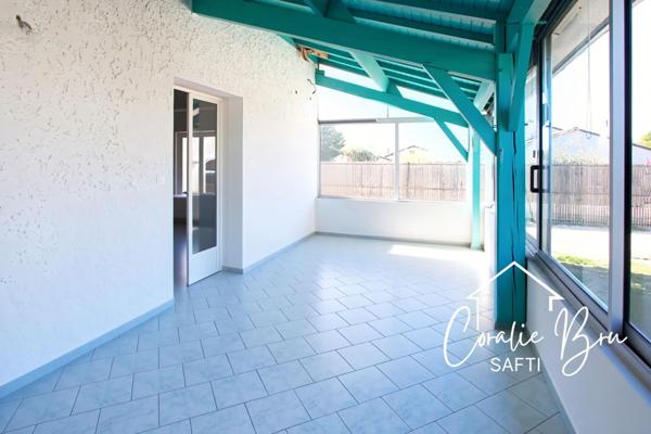 Maison Traditionnelle rénovée sur beau terrain clos