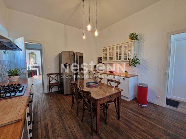 Maison renovee en centre ville de Nontron, beau jardin de 1000 m2 et piscine