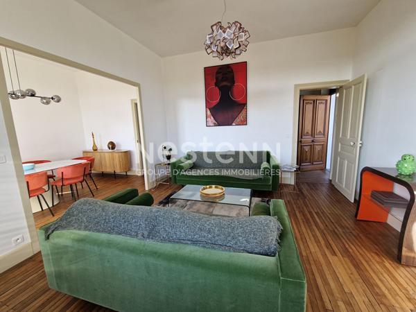 Maison renovee en centre ville de Nontron, beau jardin de 1000 m2 et piscine