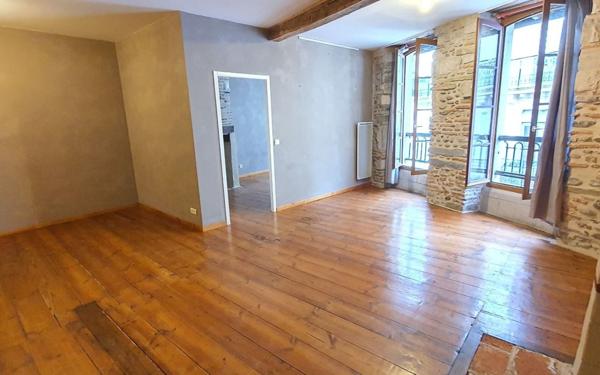 Appartement à vendre    2 pièces • 49,10 m2 Pau