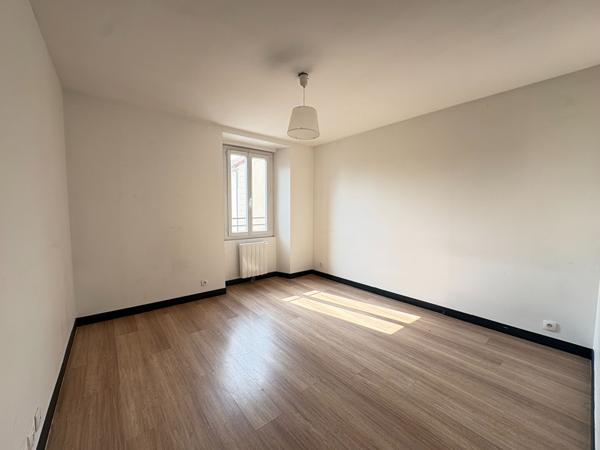 Appartement Montereau Fault Yonne 1 pièce(s) 21.5 m2
