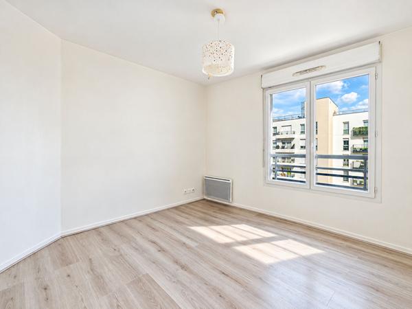 Appartement Rosny-sous-bois 4 pièce(s) 82.2 m2