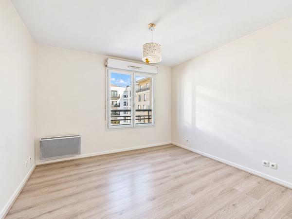 Appartement Rosny-sous-bois 4 pièce(s) 82.2 m2