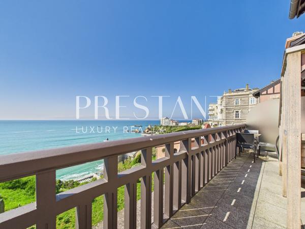 Très bien situé, appartement rare avec grande terrasse et vue vue imprenable Océan, BIARRITZ