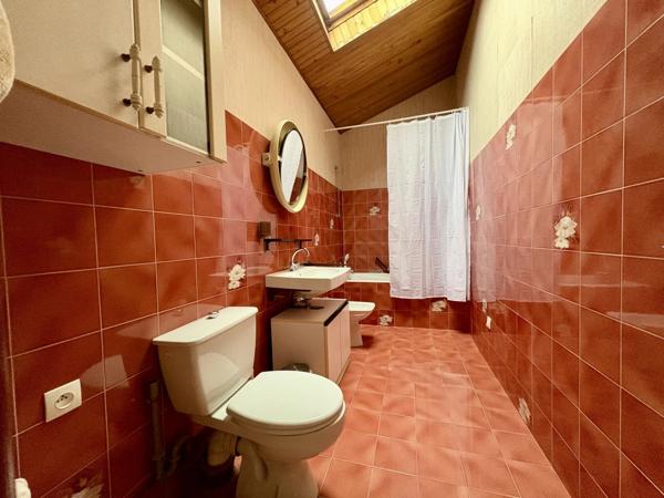 Maison de charme à fort potentiel, proche RER