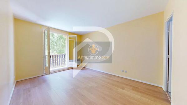 Vente                                                      Maison
                        
                     6 pièces                      121 m2                     à Fourqueux