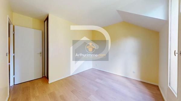 Vente                                                      Maison
                        
                     6 pièces                      121 m2                     à Fourqueux