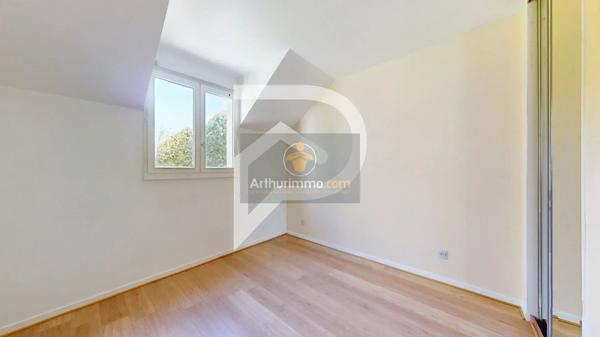 Vente                                                      Maison
                        
                     6 pièces                      121 m2                     à Fourqueux