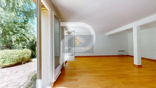 Vente                                                      Maison
                        
                     6 pièces                      121 m2                     à Fourqueux