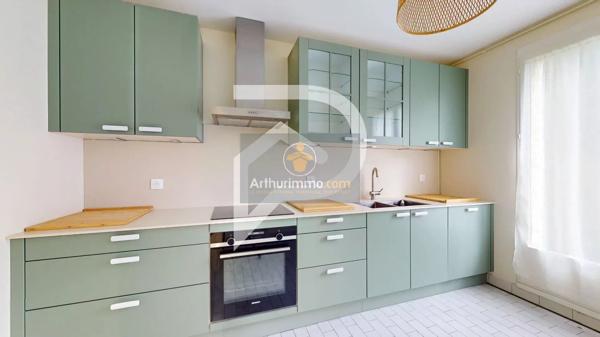 Vente                                                      Maison
                        
                     6 pièces                      121 m2                     à Fourqueux