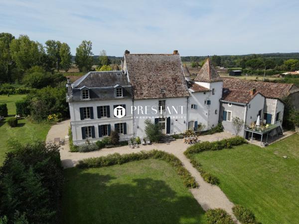 Manoir avec 3 gîtes au bord d’une rivière La Roche Chalais / Riberac, SAINT AULAYE