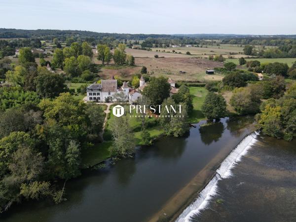 Manoir avec 3 gîtes au bord d’une rivière La Roche Chalais / Riberac, SAINT AULAYE