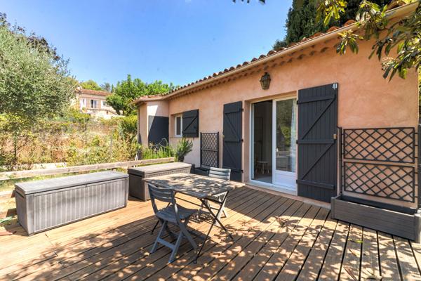 Mas provençal rénové avec dépendance