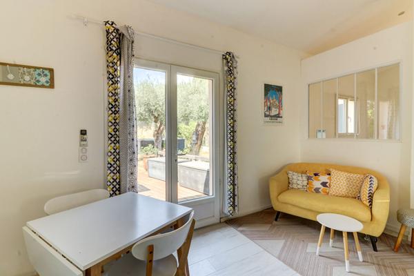 Mas provençal rénové avec dépendance