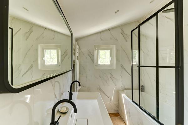 Mas provençal rénové avec dépendance