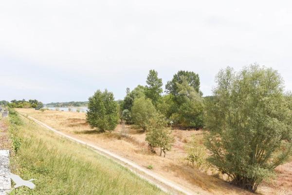 Maison 231 440 € Veuves 5 p 159 m² DPE D