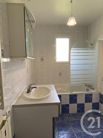 Maison à vendre  4 pièces - 90 m 2   LA GUERCHE SUR L AUBOIS  - 18