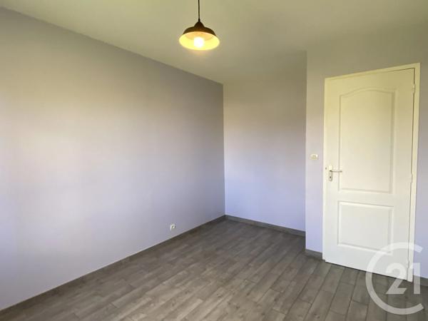 Maison à vendre  4 pièces - 90 m 2   LA GUERCHE SUR L AUBOIS  - 18