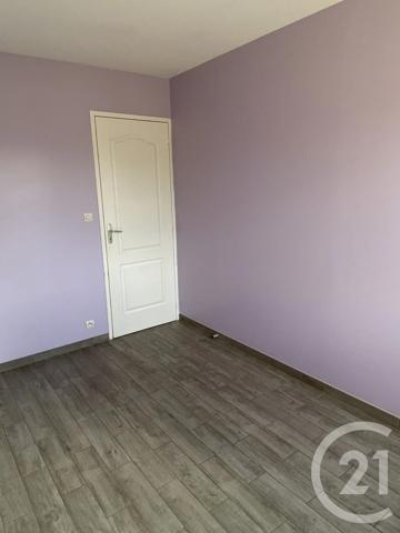 Maison à vendre  4 pièces - 90 m 2   LA GUERCHE SUR L AUBOIS  - 18