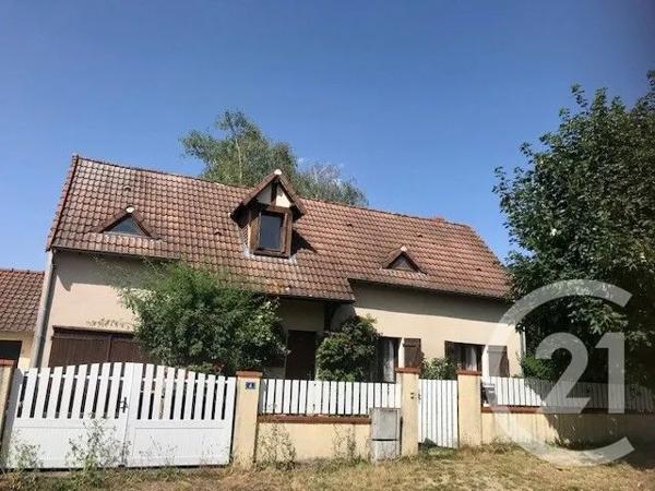 Maison à vendre  4 pièces - 90 m 2   LA GUERCHE SUR L AUBOIS  - 18