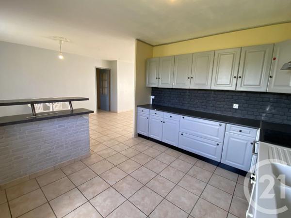 Maison à vendre  4 pièces - 90 m 2   LA GUERCHE SUR L AUBOIS  - 18