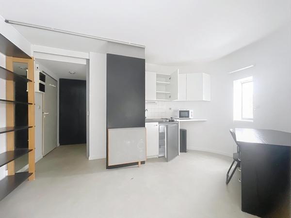 Lumineux Studio meublé à Saint-Félix