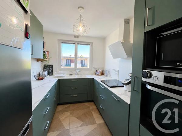 Appartement F3 à vendre  3 pièces - 69,53 m 2   ST MAUR DES FOSSES  - 94