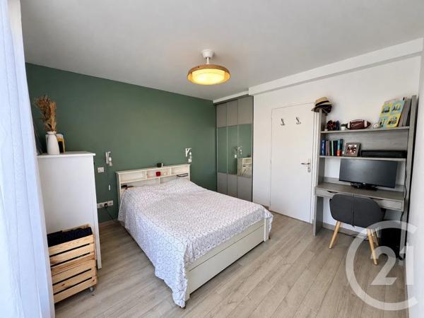 Appartement F3 à vendre  3 pièces - 69,53 m 2   ST MAUR DES FOSSES  - 94