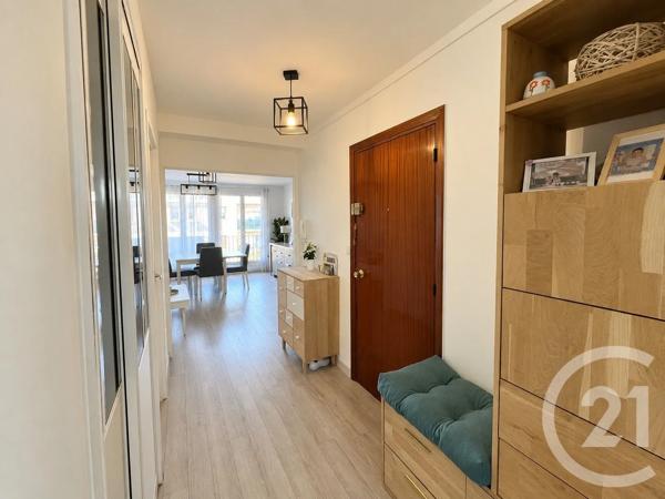 Appartement F3 à vendre  3 pièces - 69,53 m 2   ST MAUR DES FOSSES  - 94