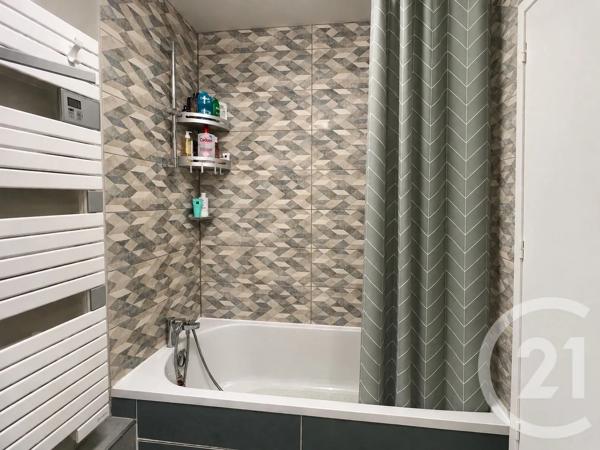 Appartement F3 à vendre  3 pièces - 69,53 m 2   ST MAUR DES FOSSES  - 94