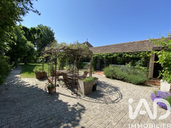 Maison à vendre 7 pièces 186 m² Saint-Fargeau-Ponthierry