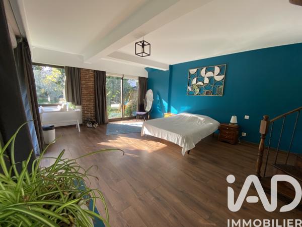 Maison à vendre 7 pièces 186 m² Saint-Fargeau-Ponthierry