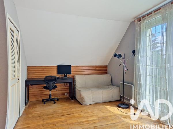 Maison à vendre 6 pièces 132 m² Le Mesnil-Saint-Denis