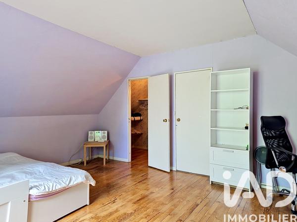 Maison à vendre 6 pièces 132 m² Le Mesnil-Saint-Denis
