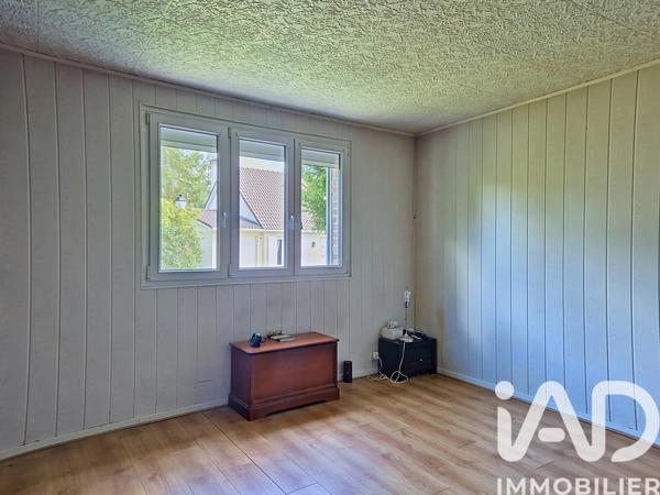 Maison à vendre 6 pièces 132 m² Le Mesnil-Saint-Denis