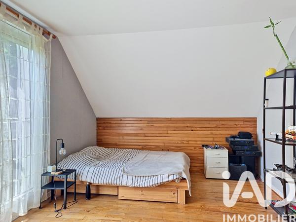 Maison à vendre 6 pièces 132 m² Le Mesnil-Saint-Denis