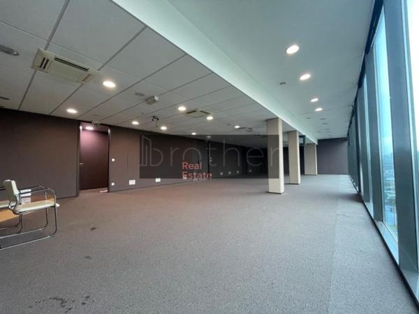 Bureau de 277 m² à vendre à Bordeaux Lac - Bruges