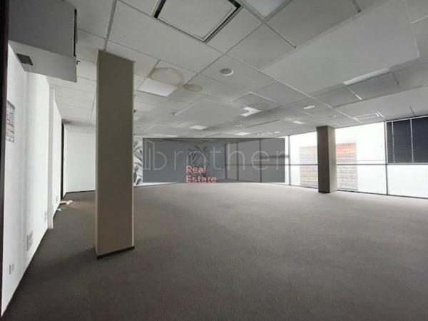Bureau de 277 m² à vendre à Bordeaux Lac - Bruges