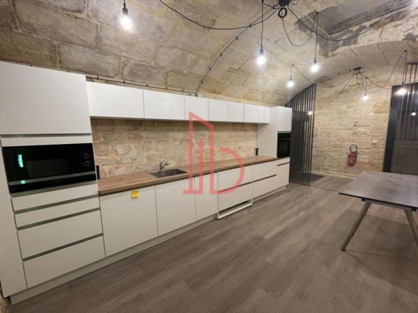 Bureau de 630 m² à vendre à Bordeaux Saint-Michel - Victoire