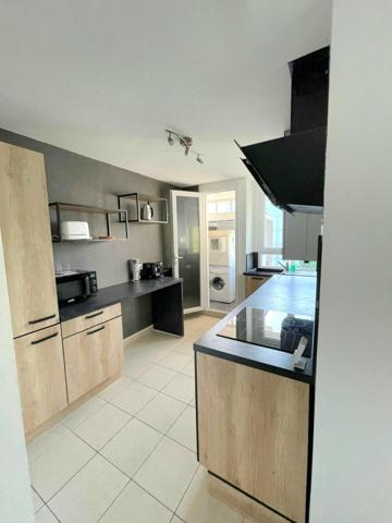 Appartement situé dans un quartier calme proche shop Park.